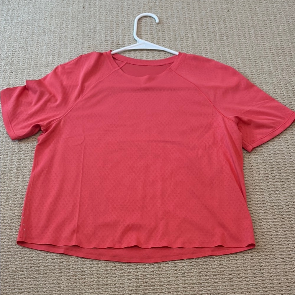Women's Pink Luluemon Short Sleeve Top